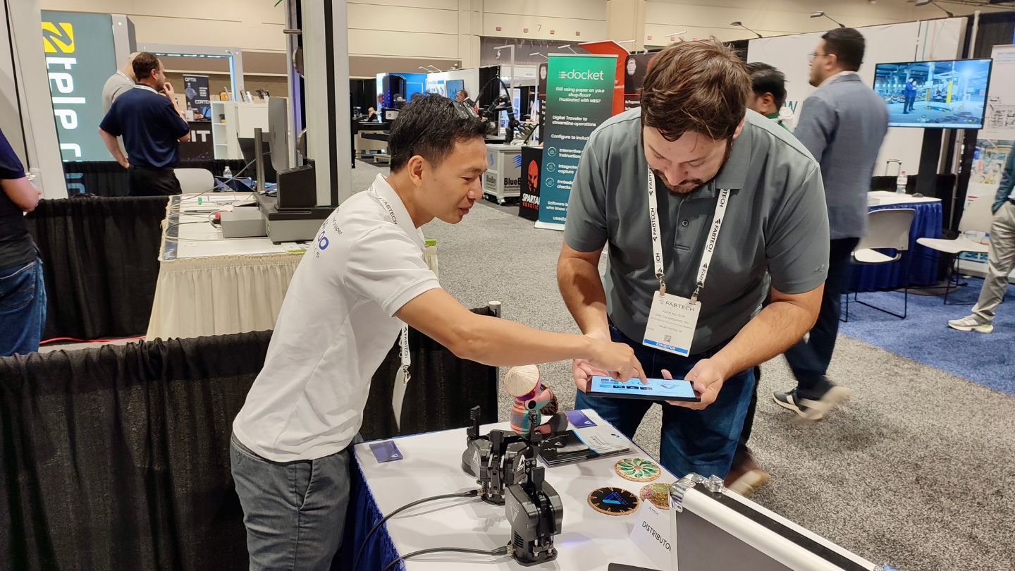 Apicoo Robotics showcased SusGrip Smart Grippers at FABTECH 2024